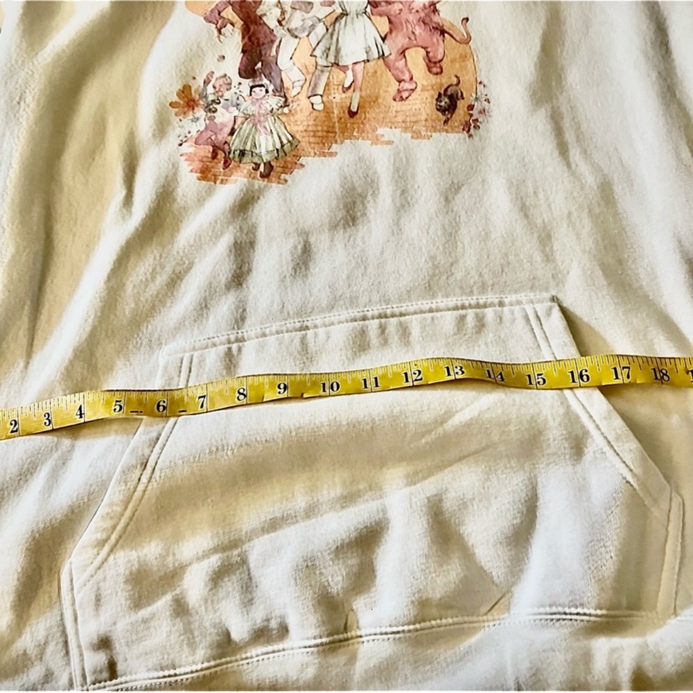 Wizard Of Oz Sweatshirt Hoodie - NWOT size large - Picture 6 of 7